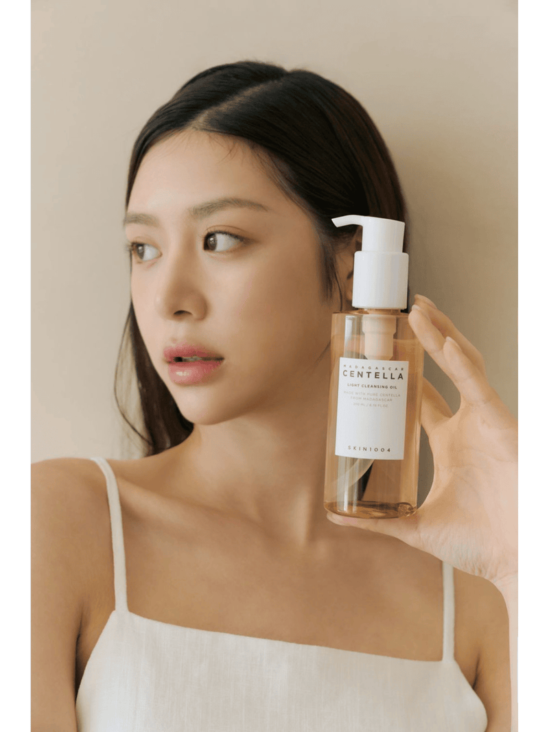 Madagascar Centella Light Cleansing Oil